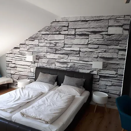 Scheck Unterföhring