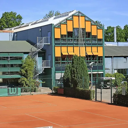 Scheck 4* Unterföhring