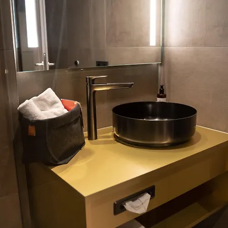 Scheck 4* Unterföhring