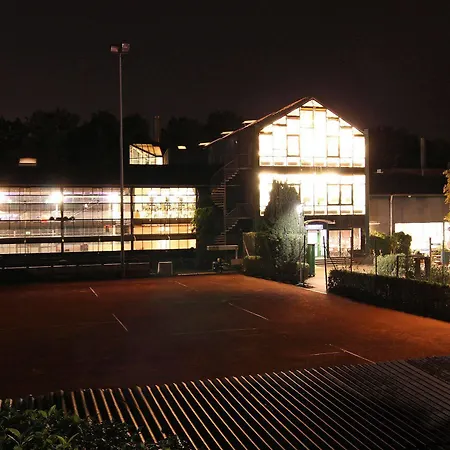 Scheck 4* Unterfoehring