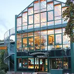 Scheck 4* Unterföhring