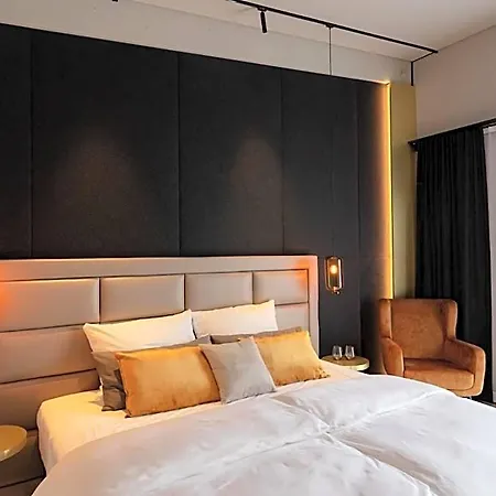 Scheck Hotell Unterföhring
