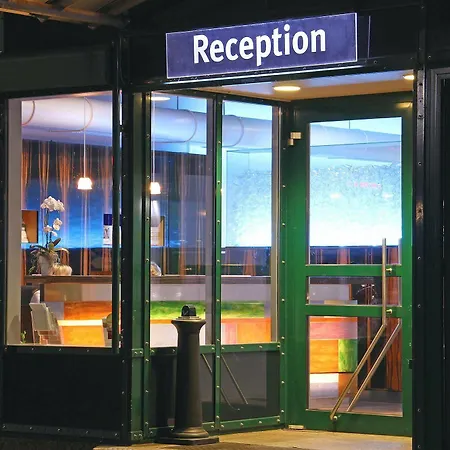 Sportscheck Hotel 4*