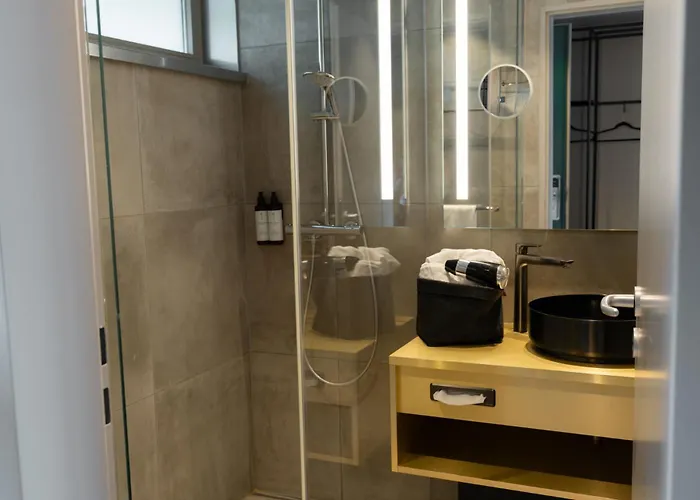 Scheck Unterföhring