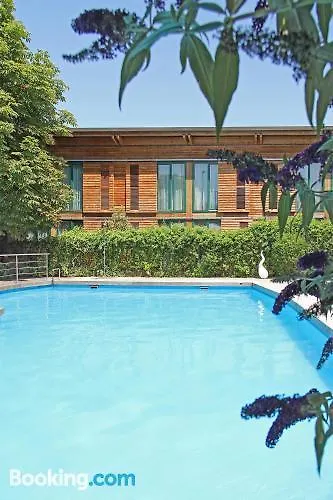 Scheck Unterföhring