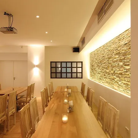 Scheck 4* Unterföhring